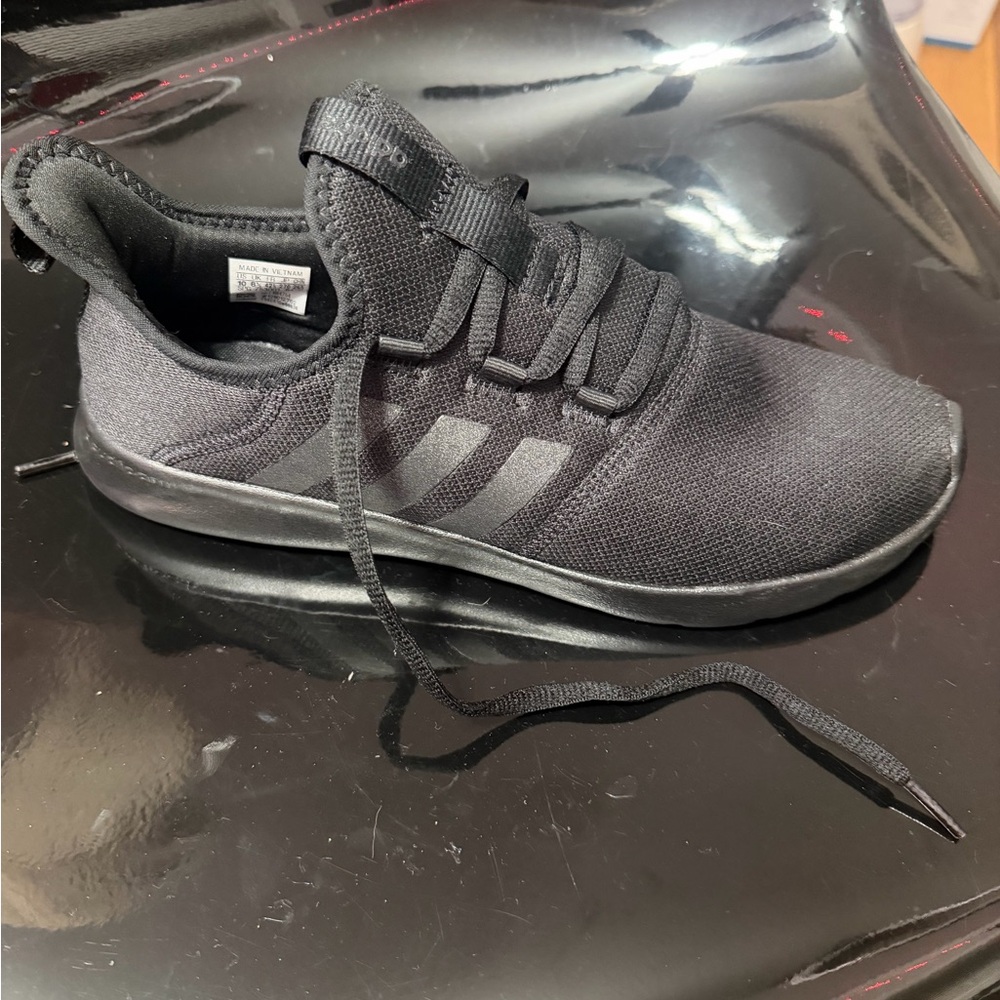 New women’s Black Athletic Shoes